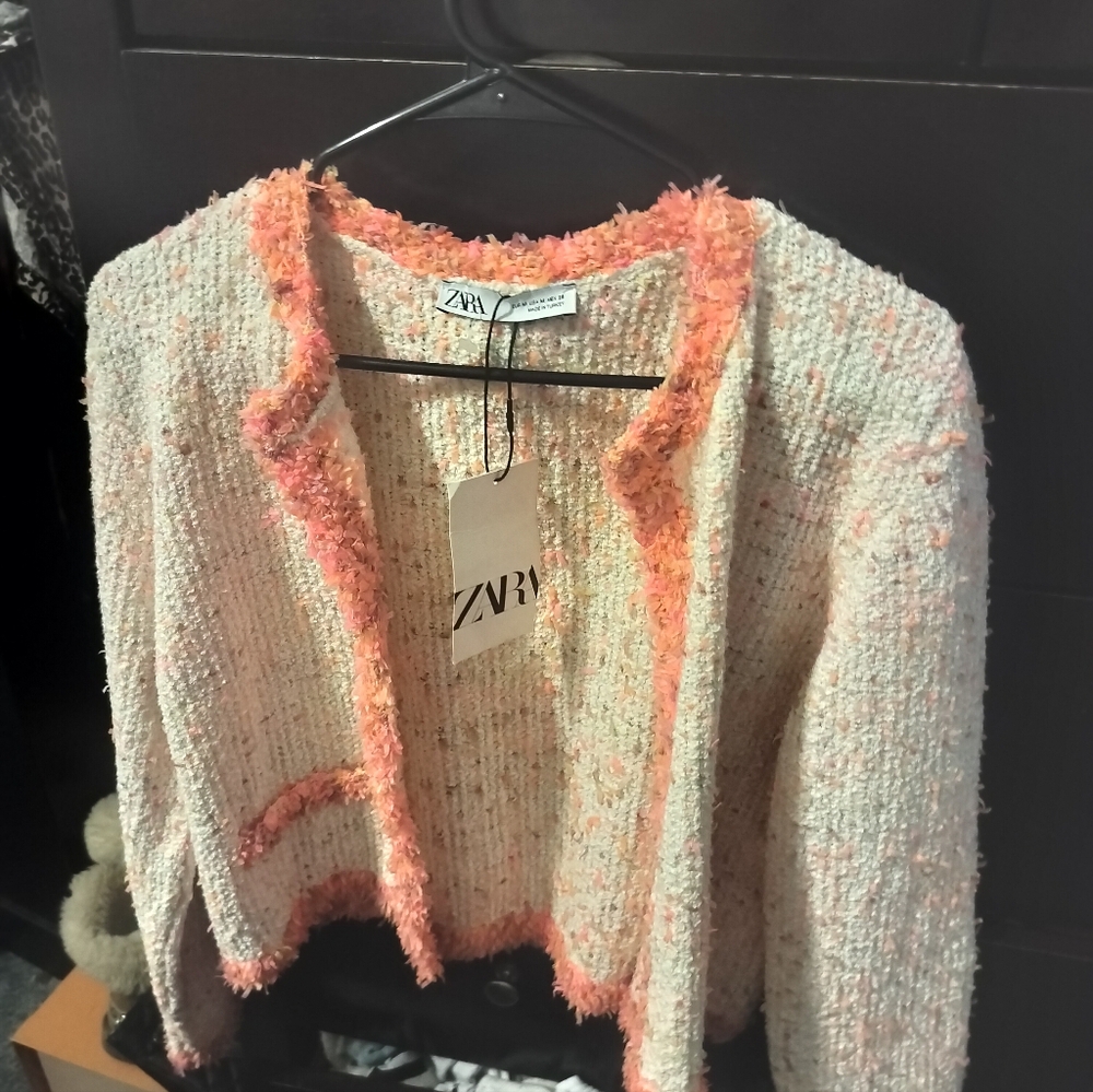 Zara Women's Textured Cream and Pink Cardigan
